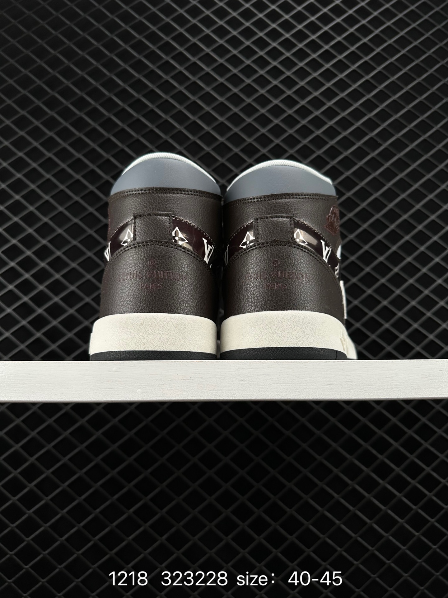 Nike Air Jordan 1 Retro High OG”Black/White“